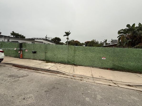 7516 Bounty Ave, North Bay Village, FL 33141