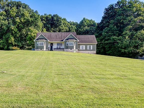 3rd image of 3006 Nicole Rd