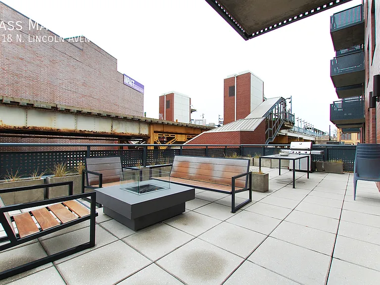 3418 N Lincoln Ave #206 — Photo 12