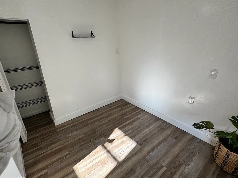 4472 SW 11th St #7 — Photo 6