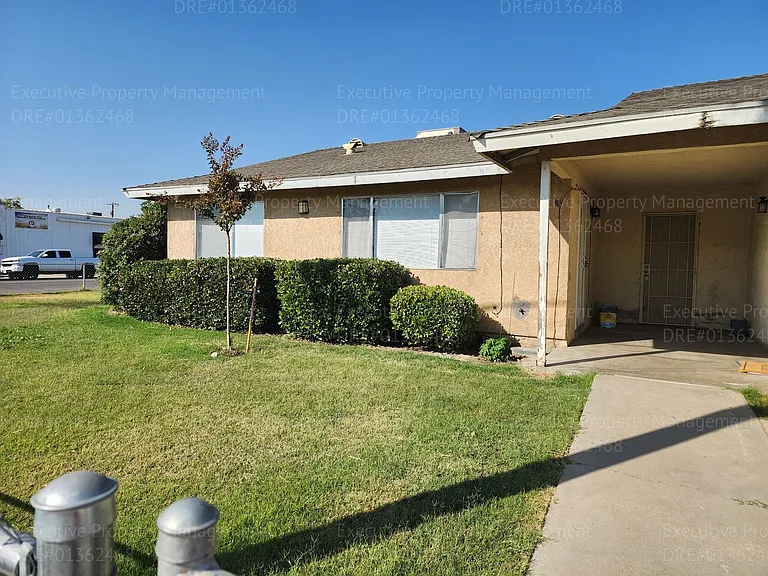 1230 Dolores St — Photo 1