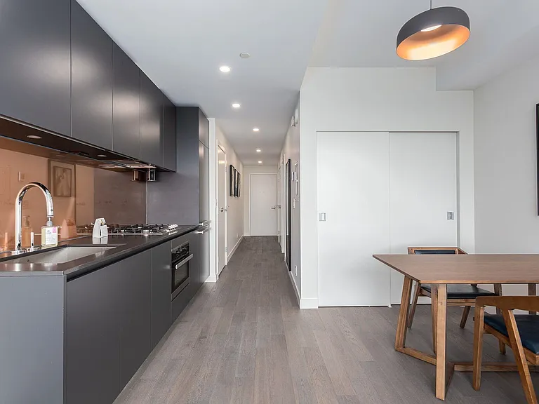 1480 Howe St #4007 — Photo 8