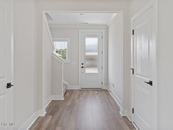 2nd image of 175 S Commons View Drive