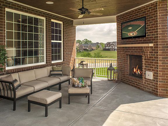 The Ash Lawn Outdoor Living Area