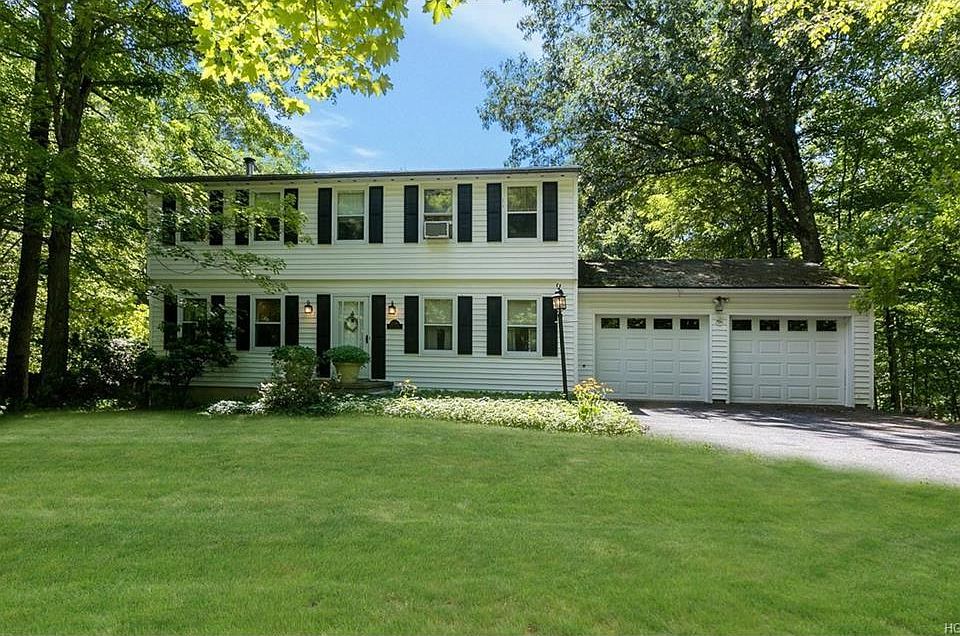1st image of 2391 Maple Ave