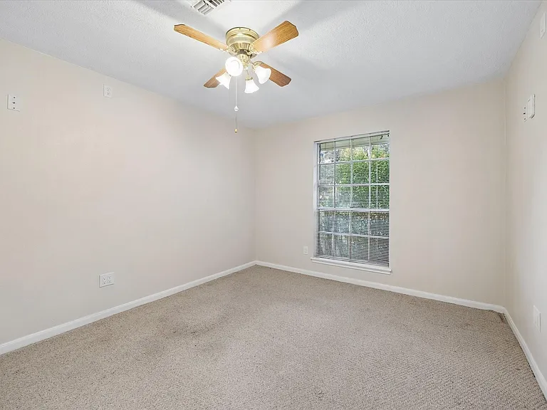 1307 Southern Hills Rd — Photo 14