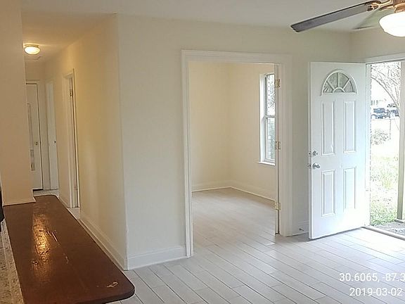 3rd image of 3063 Woodbury Cir