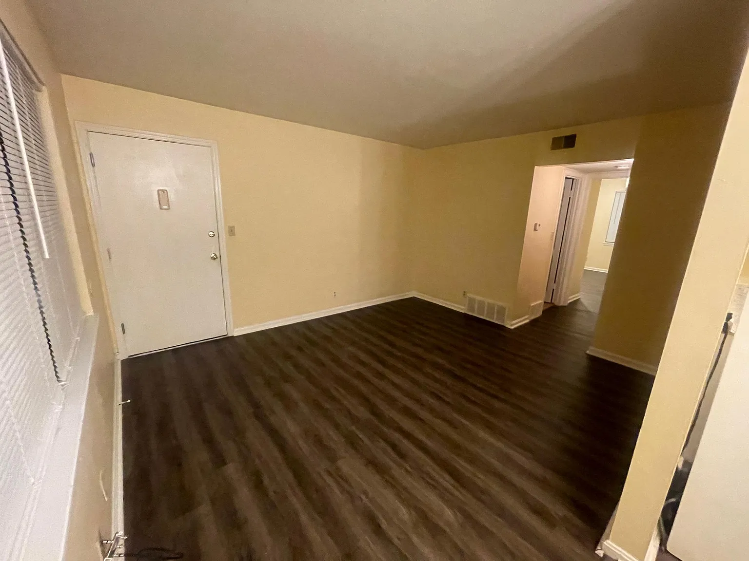 2 bed, 820 sqft, $950 — Photo 4