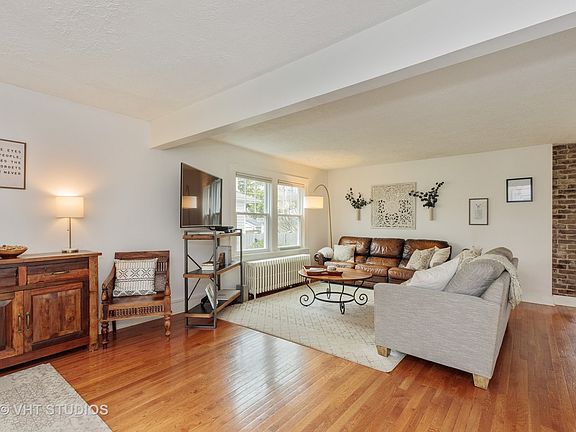 4th image of 740 Norton Ave