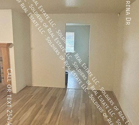 5th image of 3205 Lorena Dr