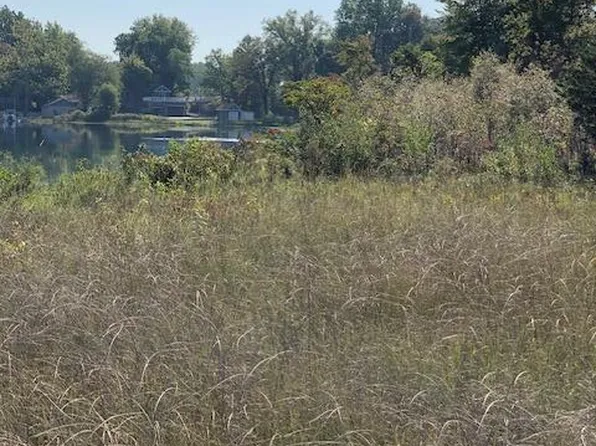 3 Pike Ln, Union, MI 49130