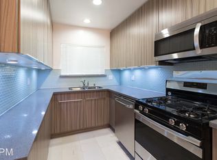 866 N El Centro Ave APT 3, Los Angeles, CA 90038