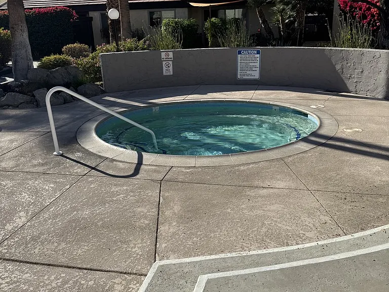 S Camino Real — Photo 20