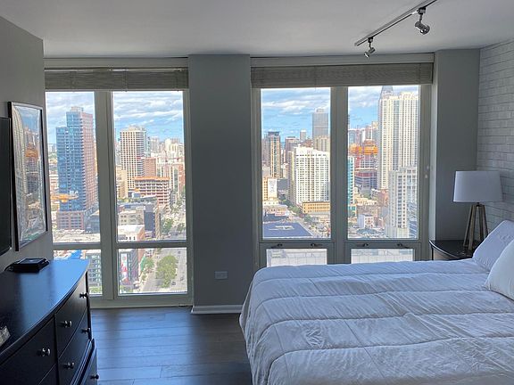 5th image of 345 N La Salle Dr APT 3301