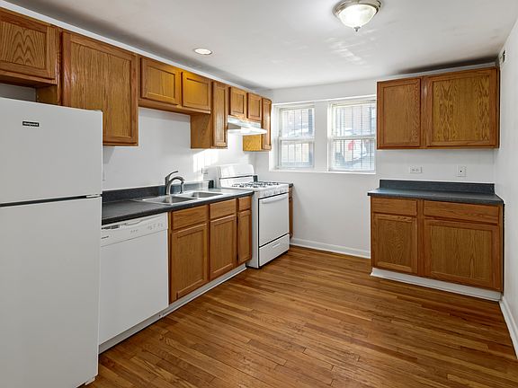 5th image of 2501 N Avers Ave #G