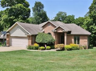 2745 Tarkman Dr, Nashport, OH 43830