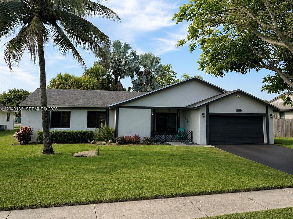 1st image of 4817 SW 120th Ave