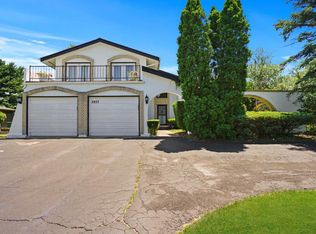 2937 E Cedar Ln, Crete, IL 60417