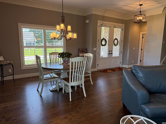 5th image of 8831 Jenkins Dr