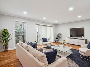 6851 Roswell Rd UNIT F32, Sandy Springs, GA 30328