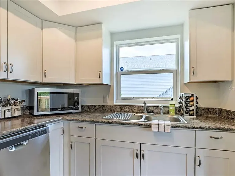 3303 W Shell Point Rd #A — Photo 13
