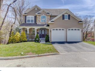 900 Girard Ct, Swarthmore, PA 19081