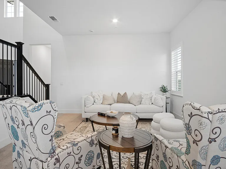 8596 Yari Way — Photo 6