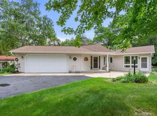 N4918 Del Ln, Green Lake, WI 54941