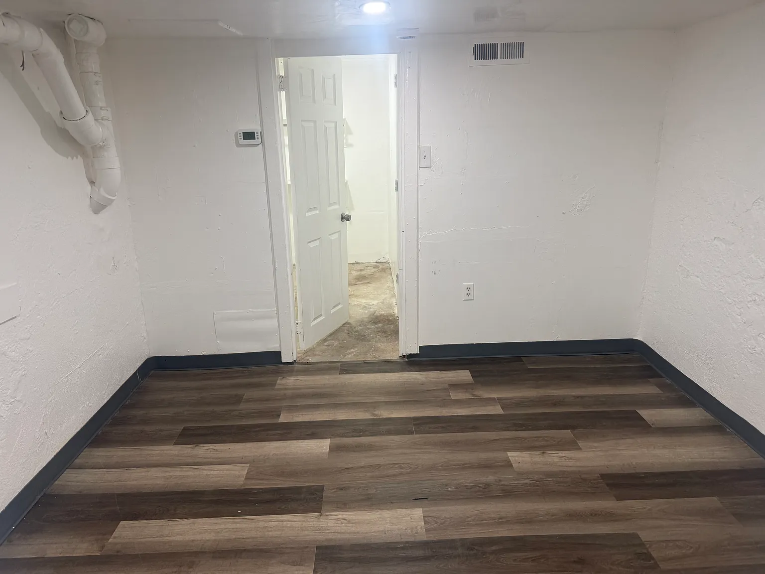 2 bed, 1000 sqft, $1,800 — Photo 4
