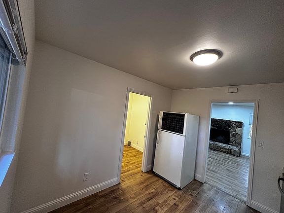 5th image of 3620 Birch Ave #D