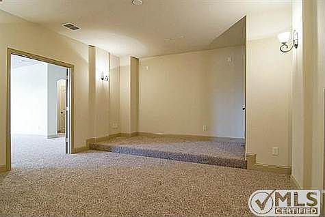 4th image of 7023 Hickory Estates Dr