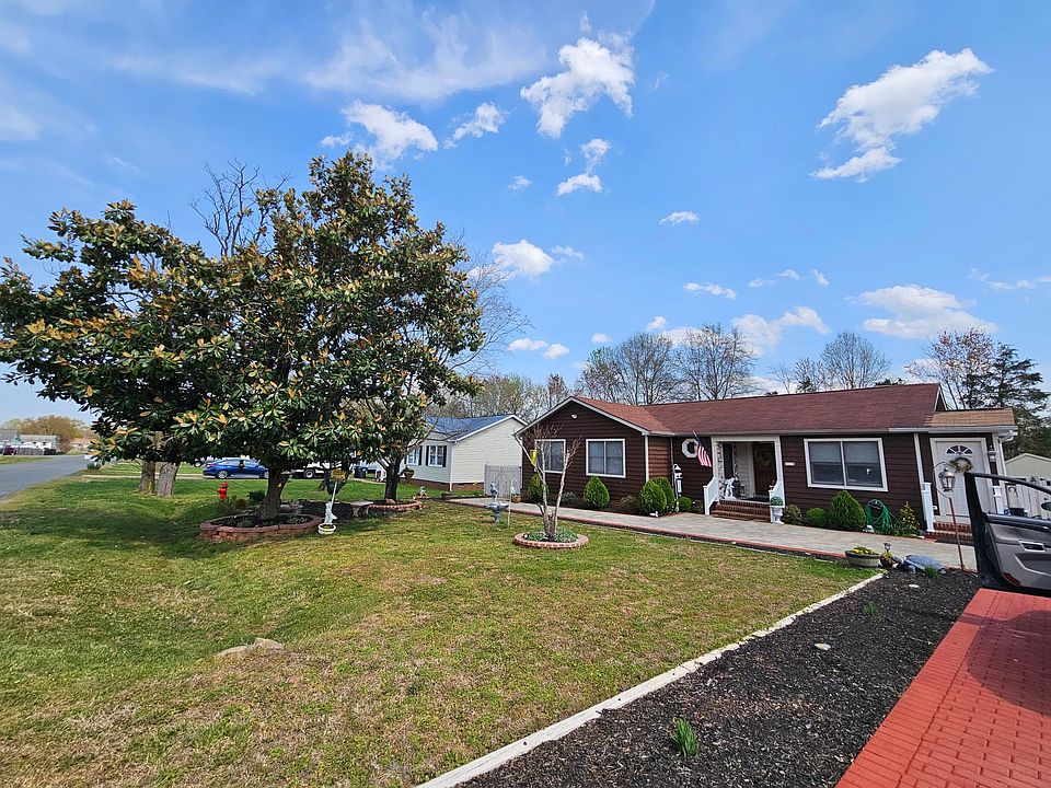 1st image of 110 Gerber Dr