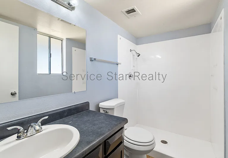 13027 N 28th St — Photo 18