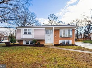 6001 Meriwether Ln, Springfield, VA 22150
