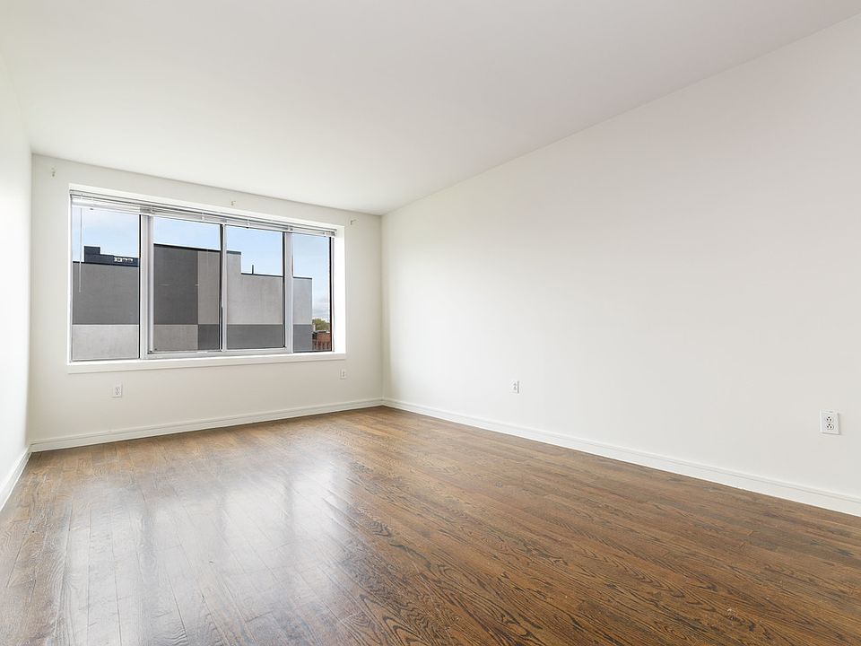 2nd image of 1560 Fulton St #711A