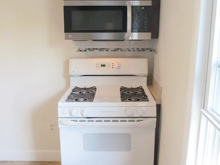 146 E Cliff St #1 — Photo 11