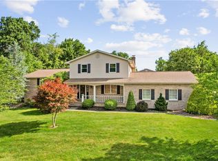 1322 Dellview Dr, Greensburg, PA 15601