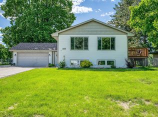 2925 Furness St, Saint Paul, MN 55109