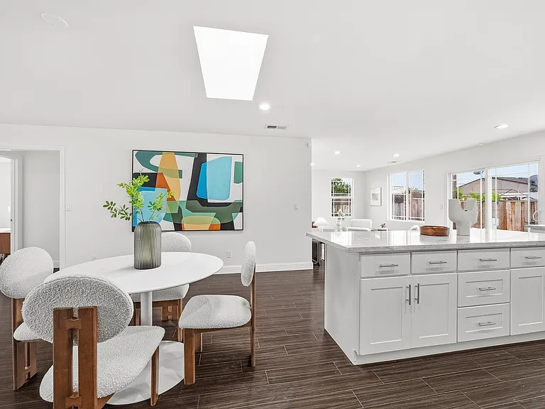 36045 Haley St — Photo 13