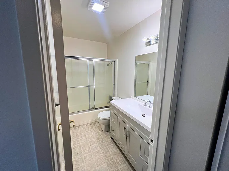 Hillside Terrace Apartments — Photo 7