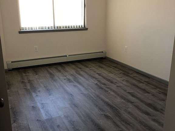 5th image of 1445 31st Ave #4A
