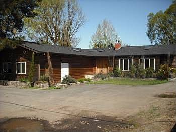 4th image of 377 Donna Dr