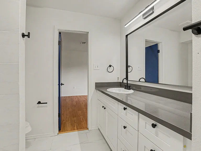 Upstairs bathroom.