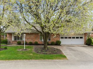 1838 Primrose Ln, Fairborn, OH 45324