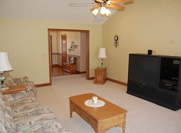 3rd image of 14200 W Katriene Dr