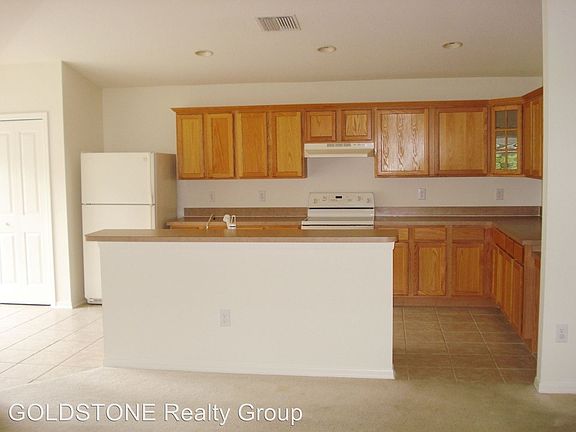4th image of 27542 Sugar Loaf Dr