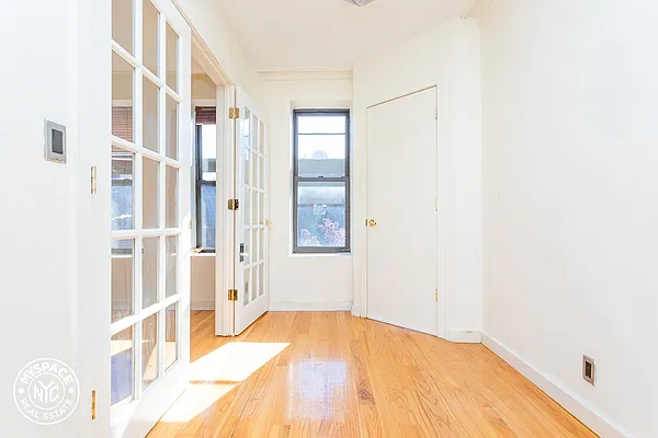 Rented by MySpaceNYC | media 16