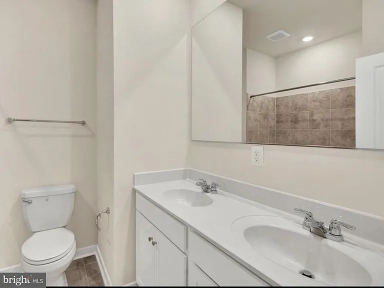 28 Forest Grove Ave #248 — Photo 26