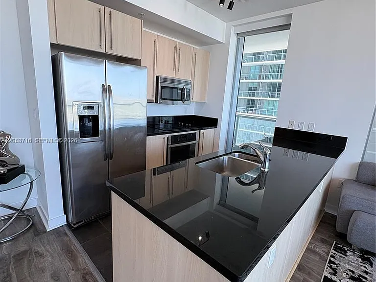1111 SW 1st Ave #3014 — Photo 25