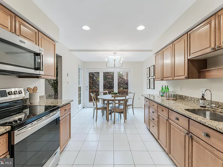 6125 Wellington Commons Dr — Photo 17